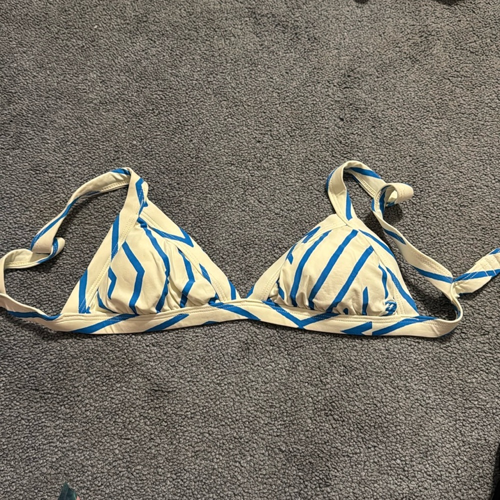 Billabong swim top